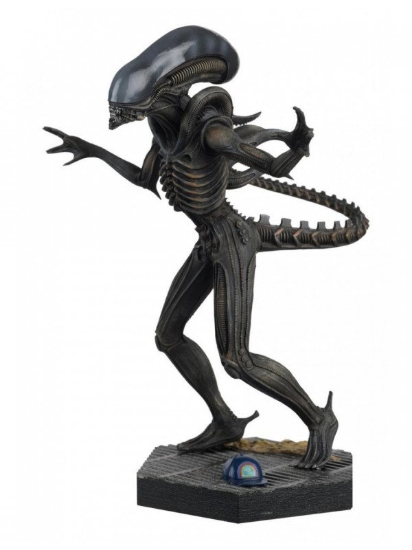 Alien Xenomorph - The Alien & Predator Figurine Collection - Weyland-Yutan Corp - Eaglemoss Hero Collector